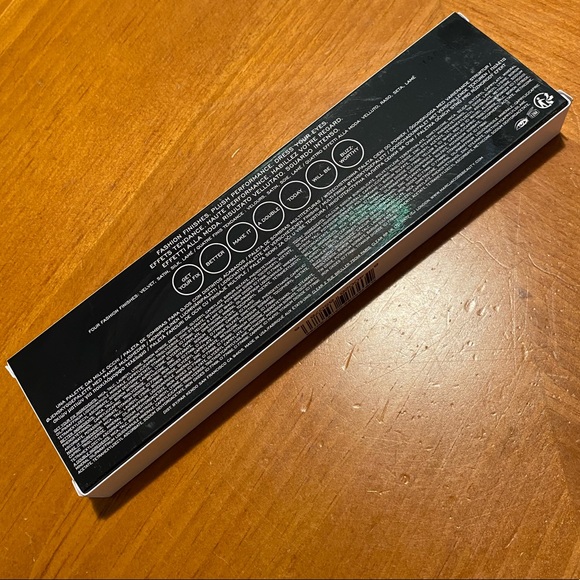 Marc Jacobs Eye-Conic Eye Palette Fine Grind - Picture 6 of 16